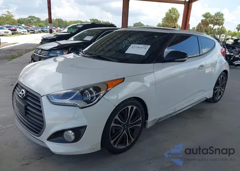 2016 Hyundai Veloster Turbo z USA, uszkodzony, nr VIN KMHTC6AE2GU286286